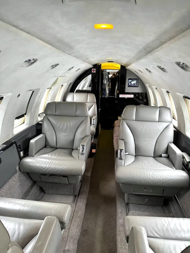 Hawker 800